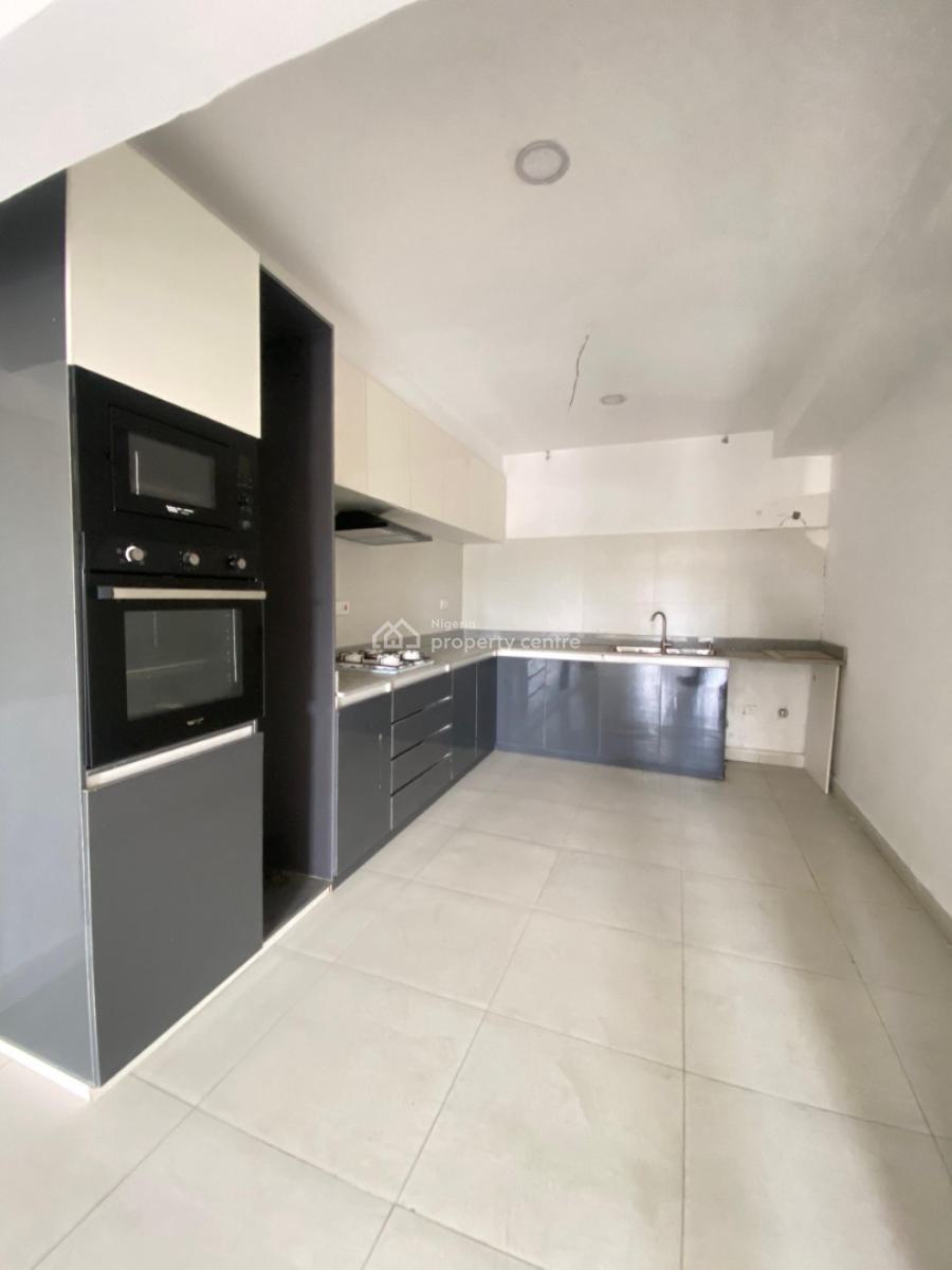 2 Bedroom Apartment with Pool & Elevator, Lekki Phase 1, Lekki, Lagos, Flat / Apartment for Sale
