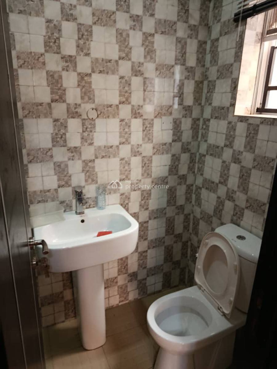 Executive 2bedroom Apartment All Rooms Ensuite, Gra Phase 2, Magodo, Lagos, Flat / Apartment for Rent