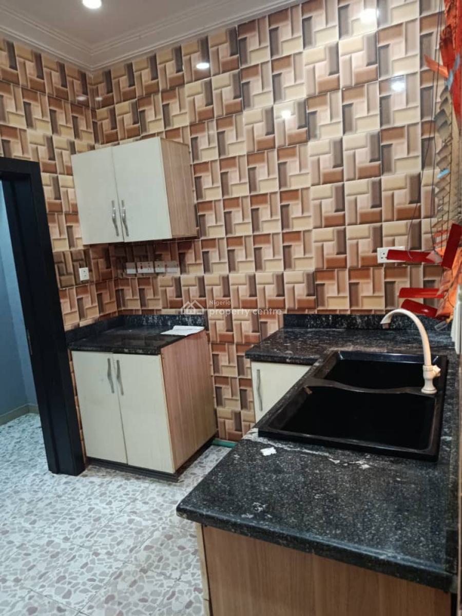 Executive 2bedroom Apartment All Rooms Ensuite, Gra Phase 2, Magodo, Lagos, Flat / Apartment for Rent