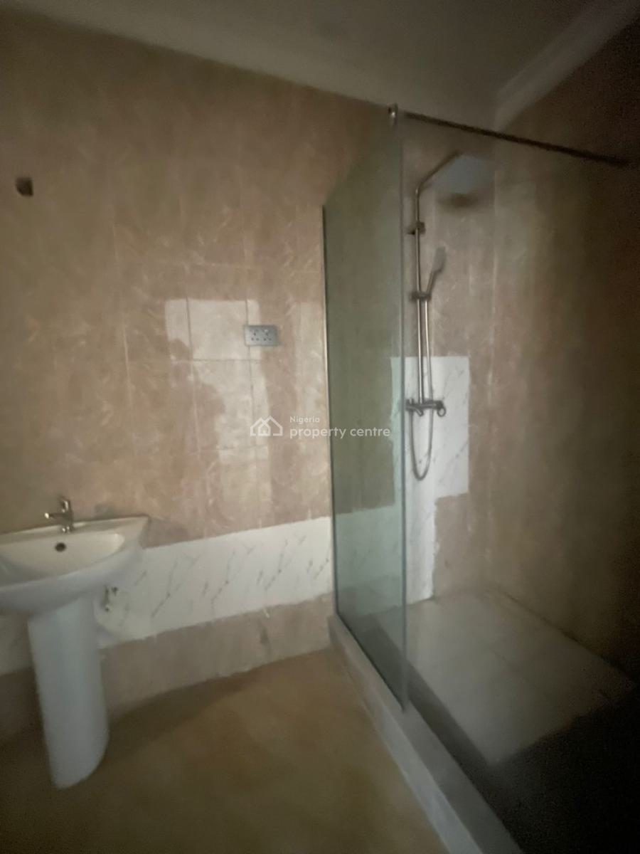 Clean and Spacious Room in a Shared Duplex, Ikate, Lekki, Lagos, Self Contain (single Rooms) for Rent