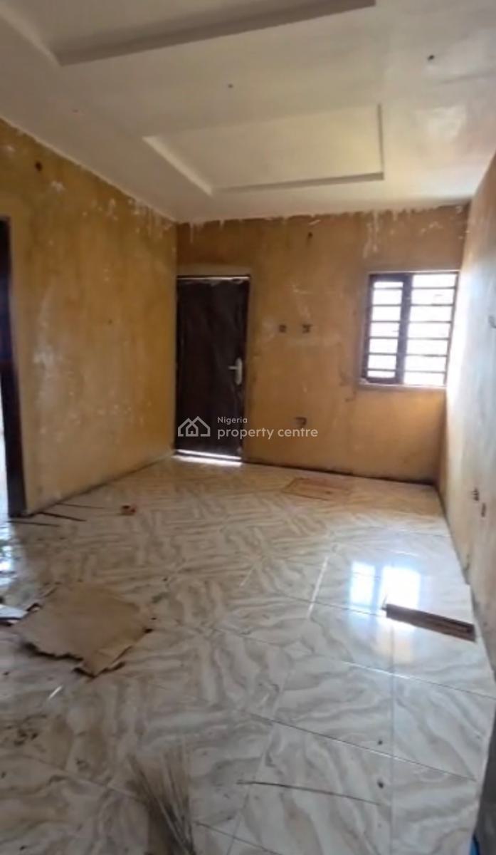 Standard Newly Built  Minflat Upstairs  with Car Park, Off Morroco, Shomolu, Lagos, Mini Flat (room and Parlour) for Rent