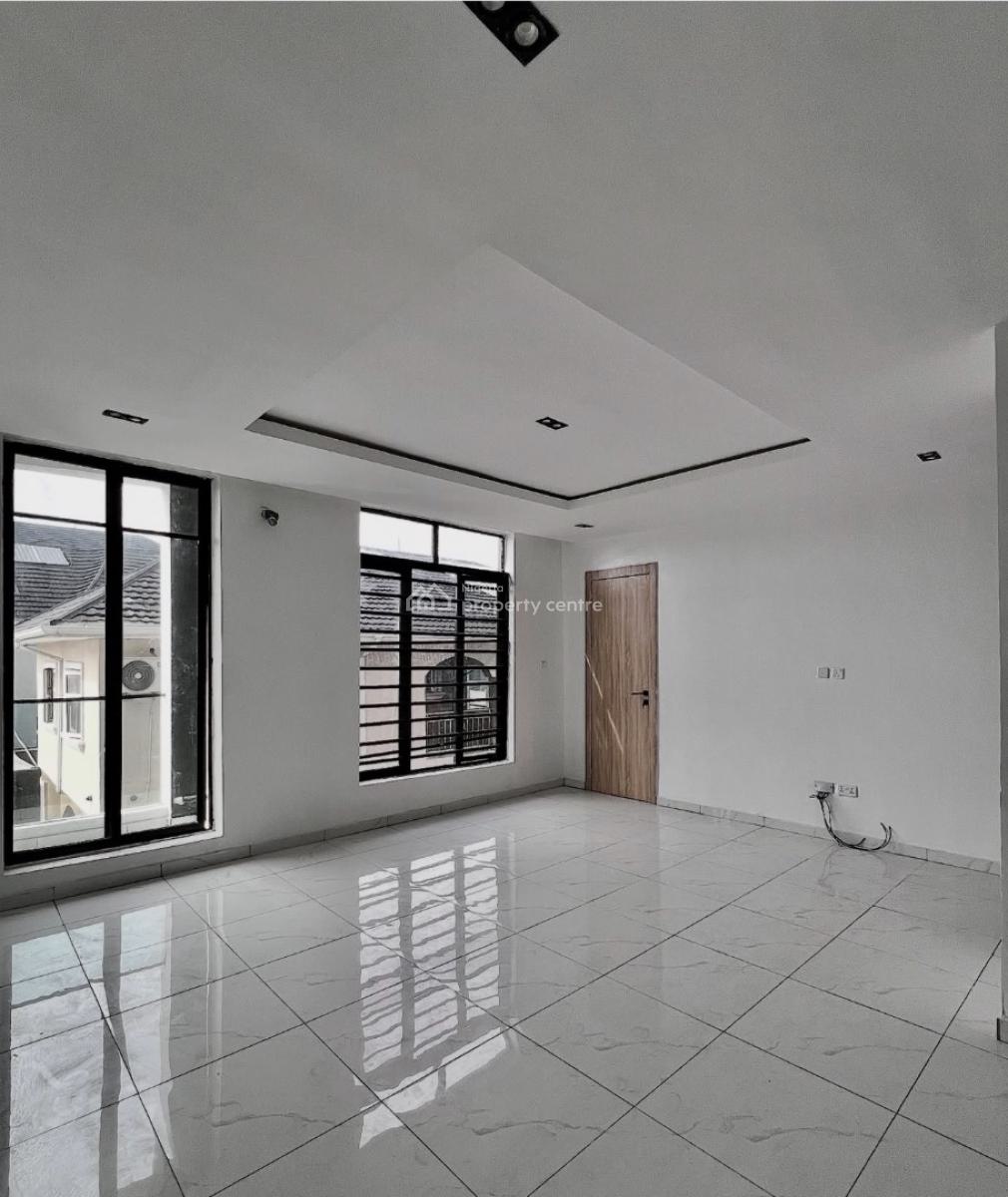 Fully Serving 2 Bedroom Apartment, Ikate, Lekki, Lagos, Flat / Apartment for Sale