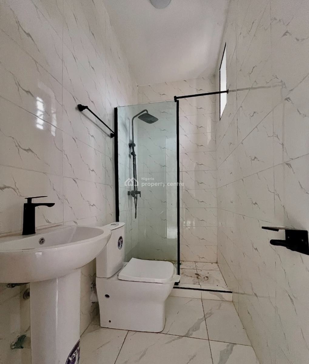 Fully Serving 2 Bedroom Apartment, Ikate, Lekki, Lagos, Flat / Apartment for Sale