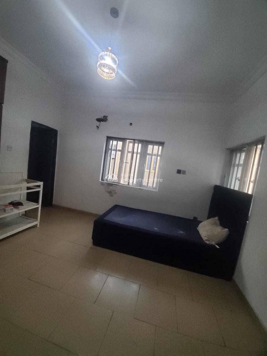 1 Bedroom Shared Kitchen Apt, Lcc Line Estate, Lekki, Lagos, Self Contain (single Rooms) for Rent