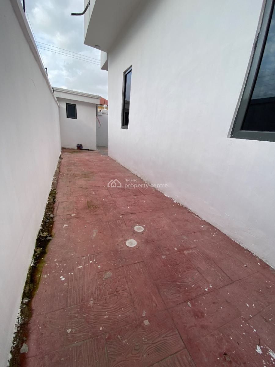 New Luxury 4bedroom Semidetached Duplex, in a Luxury Estate at Ajah Lekki, Ajah, Lagos, Semi-detached Duplex for Rent