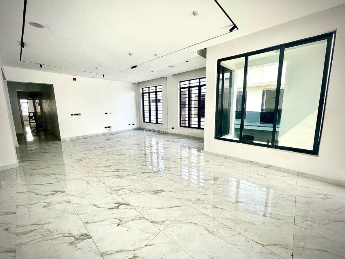 Brand New 4bedrooms +1bq Pent House Unit Located at Lekki Phase 1, Lekki Phase 1, Lekki, Lagos, Flat / Apartment for Sale
