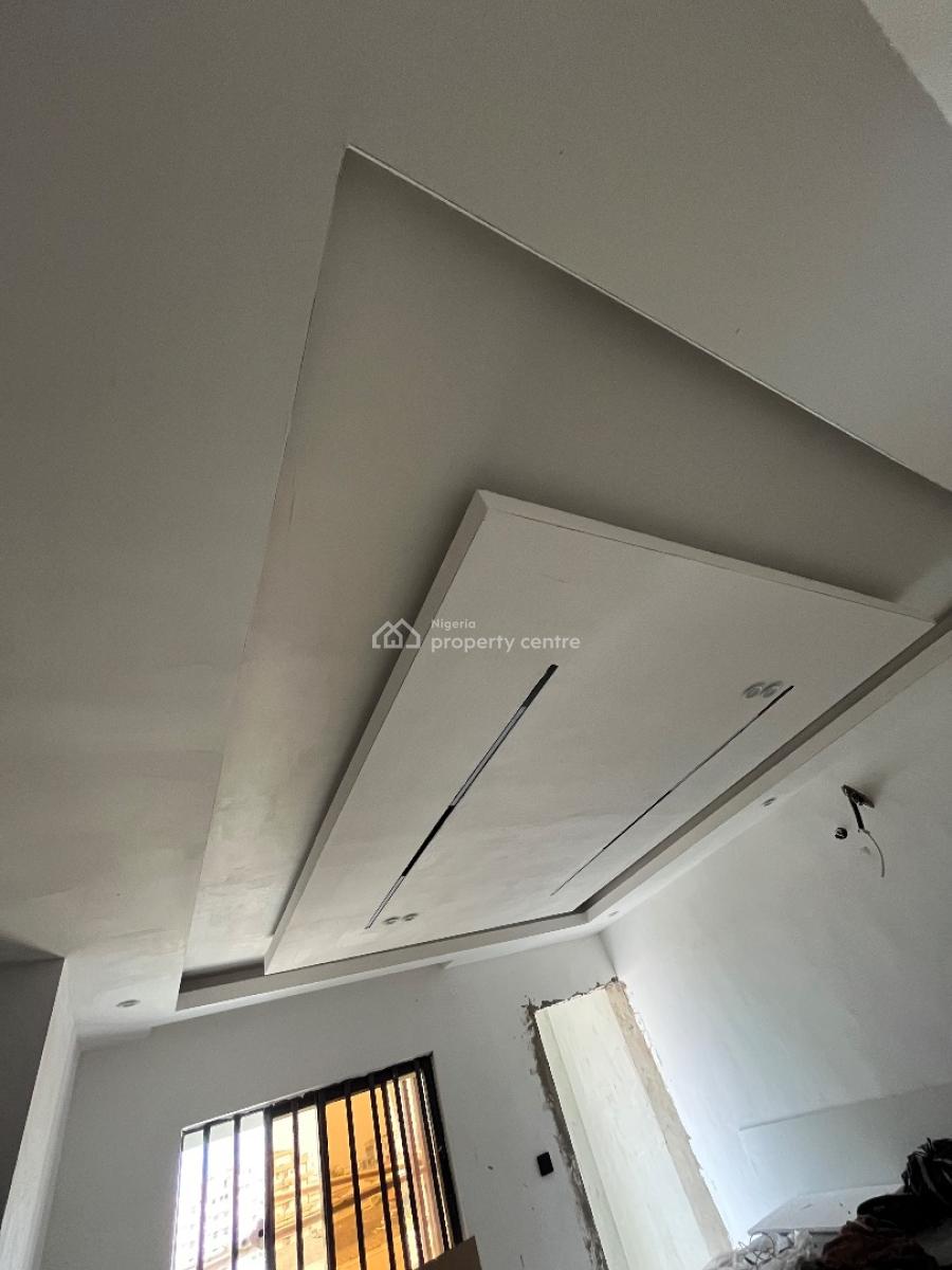 Luxury Apartment Just 10mins From The Airport, Adeniyi Jones, Ikeja, Lagos, Block of Flats for Sale