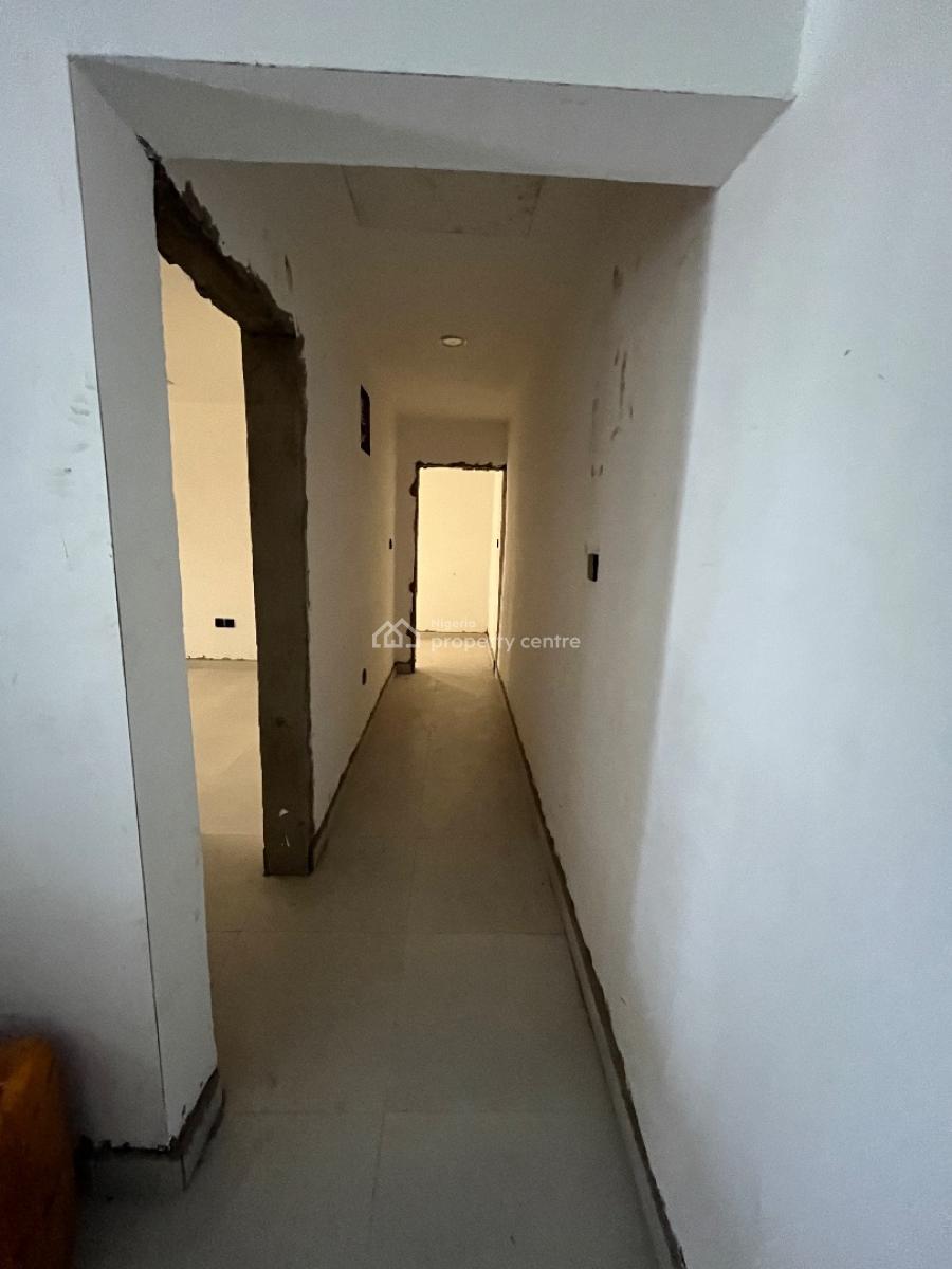 Luxury Apartment Just 10mins From The Airport, Adeniyi Jones, Ikeja, Lagos, Block of Flats for Sale