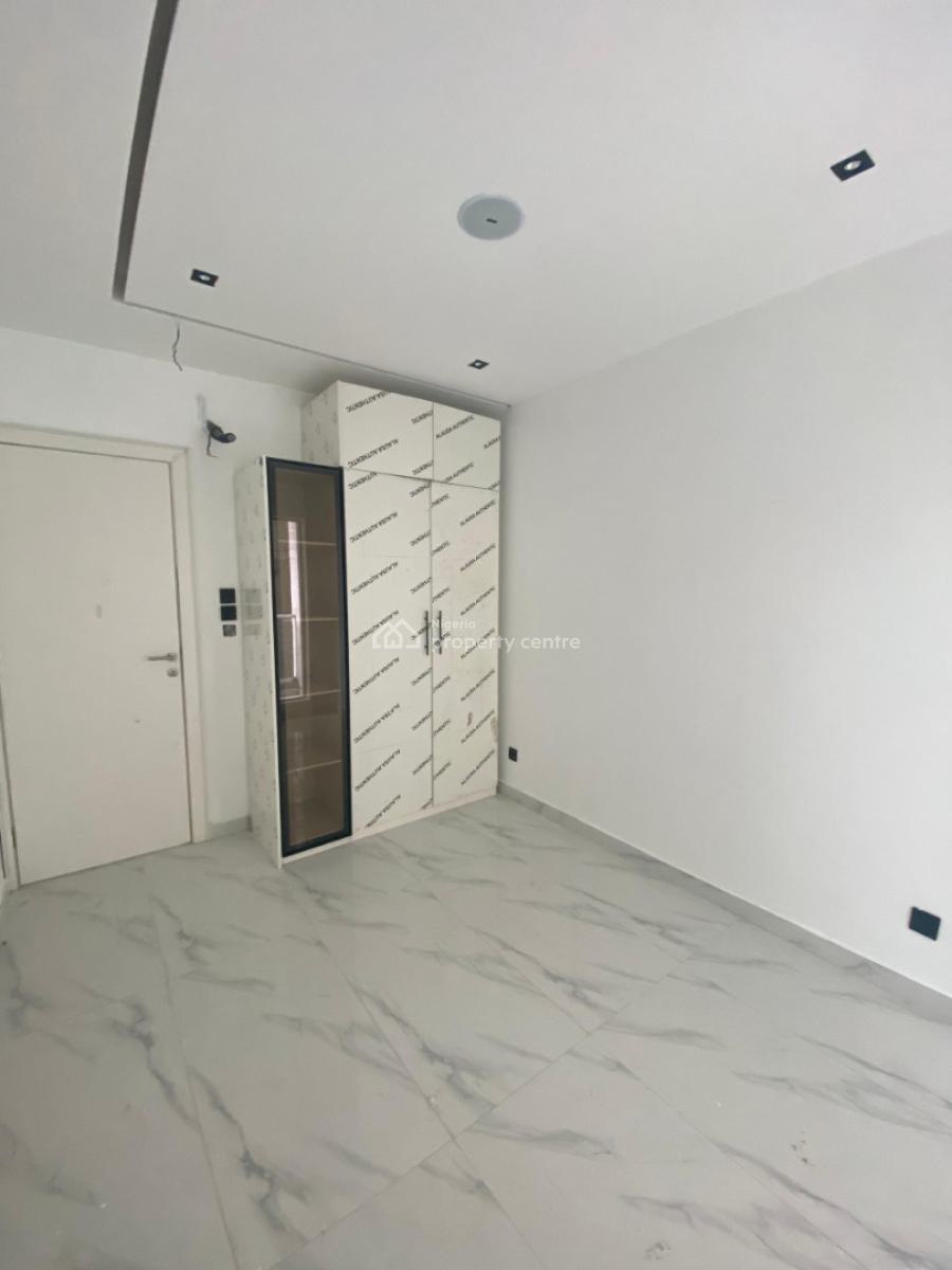 Captivating 2 Bedroom Apartment with Gym,  Pool in a Secured Estate., Off Freedom Way, Lekki, Lagos, Block of Flats for Sale