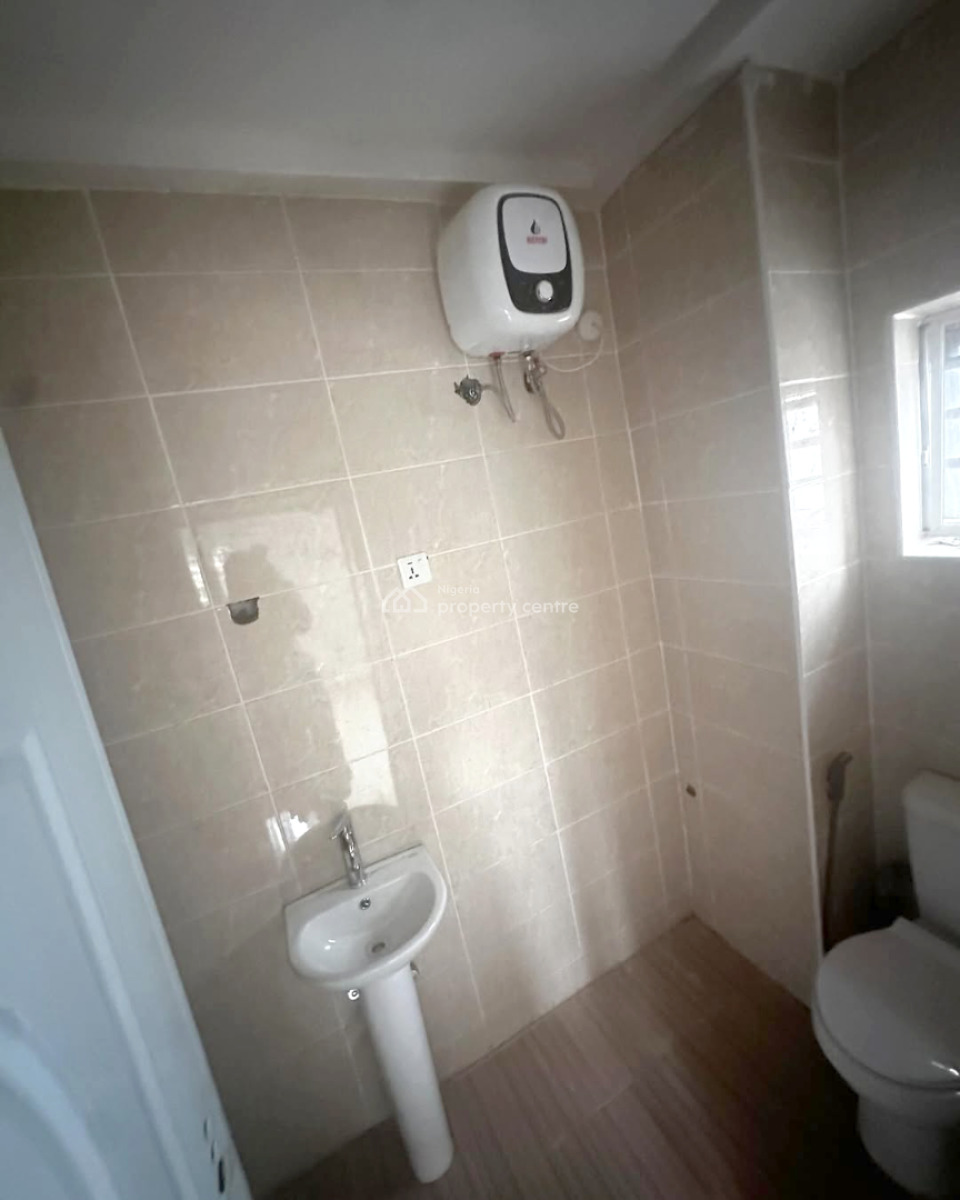 Brand New 2 Bedroom Flat, By Stella Maris School, Durumi, Abuja, Flat / Apartment for Rent