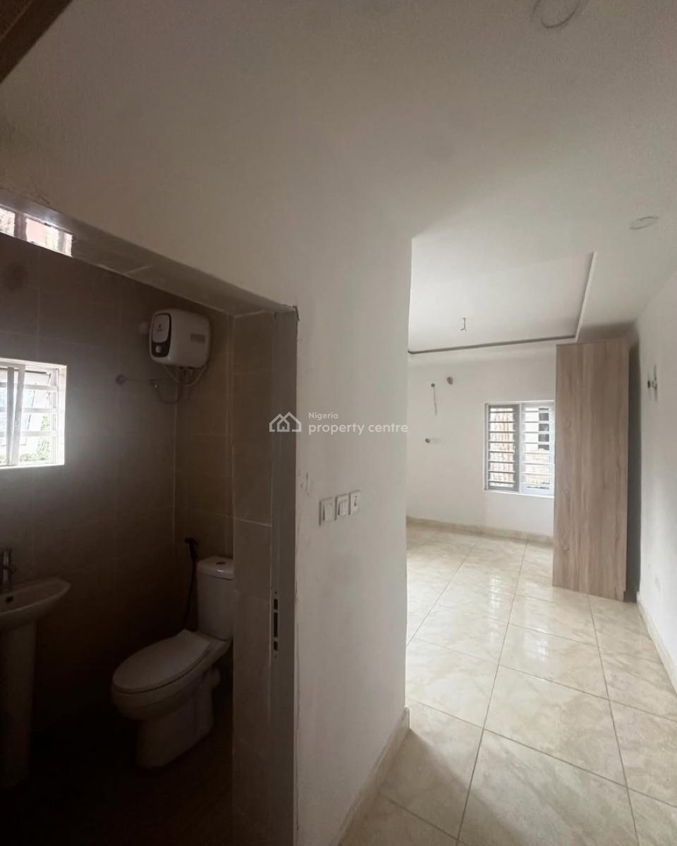Brand New 2 Bedroom Flat, By Stella Maris School, Durumi, Abuja, Flat / Apartment for Rent