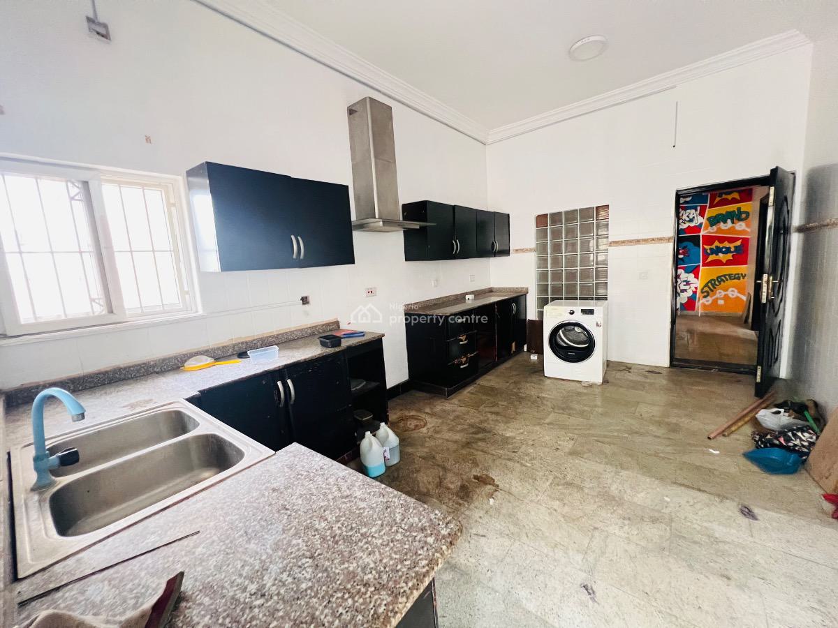4 Bedroom Semi Detached Duplex with Bq, Lekki Phase 1, Lekki, Lagos, Commercial Property for Rent