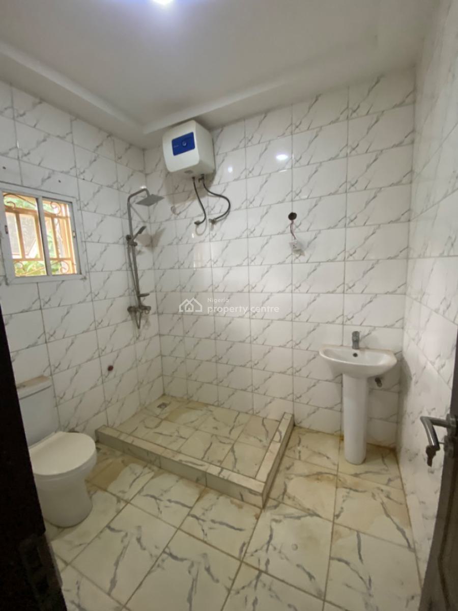 Clean 3 Bedroom Flat , 1st Floor, Pay & Packin, By Mobil, Mabushi, Abuja, Flat / Apartment for Rent