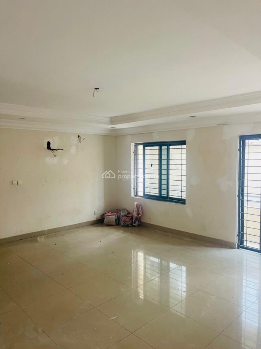 Massively Spacious 3 Bedroom Flat on a Ground Floor, Osapa London, Osapa, Lekki, Lagos, Flat / Apartment for Rent
