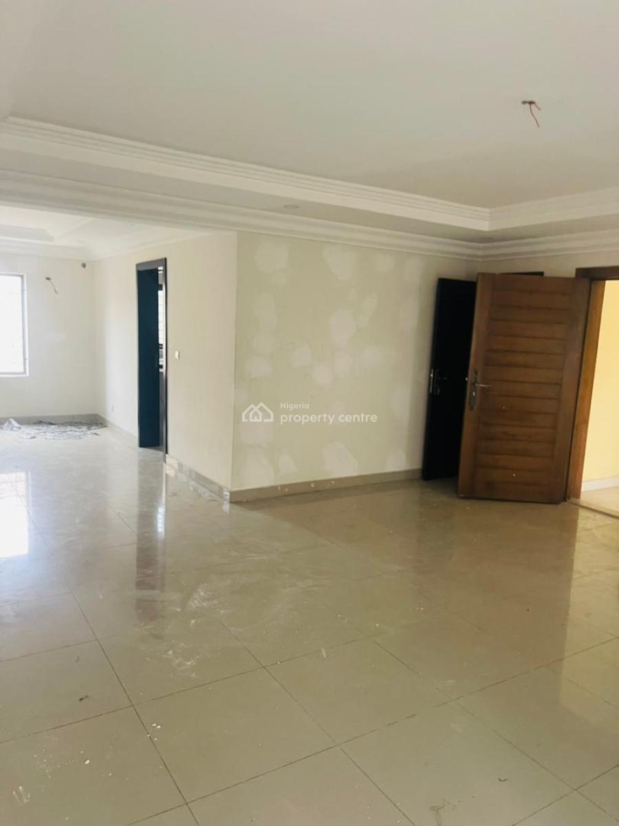 Massively Spacious 3 Bedroom Flat on a Ground Floor, Osapa London, Osapa, Lekki, Lagos, Flat / Apartment for Rent