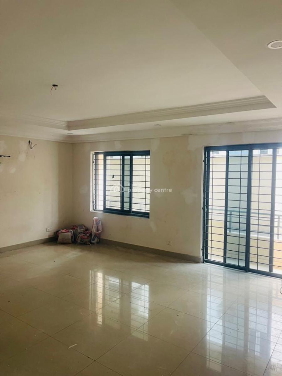 Massively Spacious 3 Bedroom Flat on a Ground Floor, Osapa London, Osapa, Lekki, Lagos, Flat / Apartment for Rent