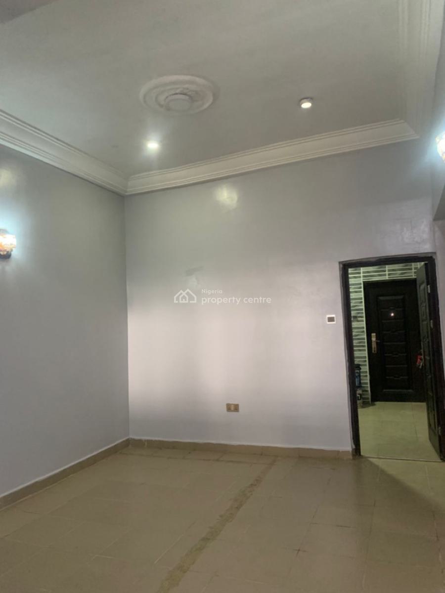 Beautiful and Spacious 2 Bedroom Flat Flat with Excellent Finishing, Chief Jepter Drive, Mpape, Abuja, Flat / Apartment for Rent