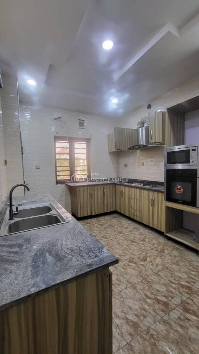 Self Compound 4 Bedroom Semi Detached with a Bq, Osapa London, Osapa, Lekki, Lagos, Semi-detached Duplex for Rent