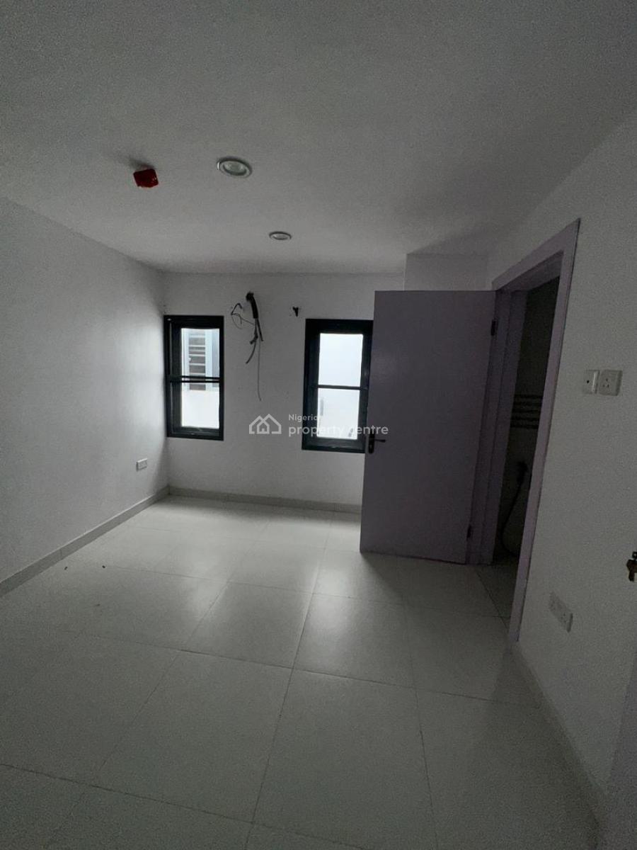 Fully Serviced 4 Bedroom, Lekki Phase 1, Lekki, Lagos, Flat / Apartment for Rent