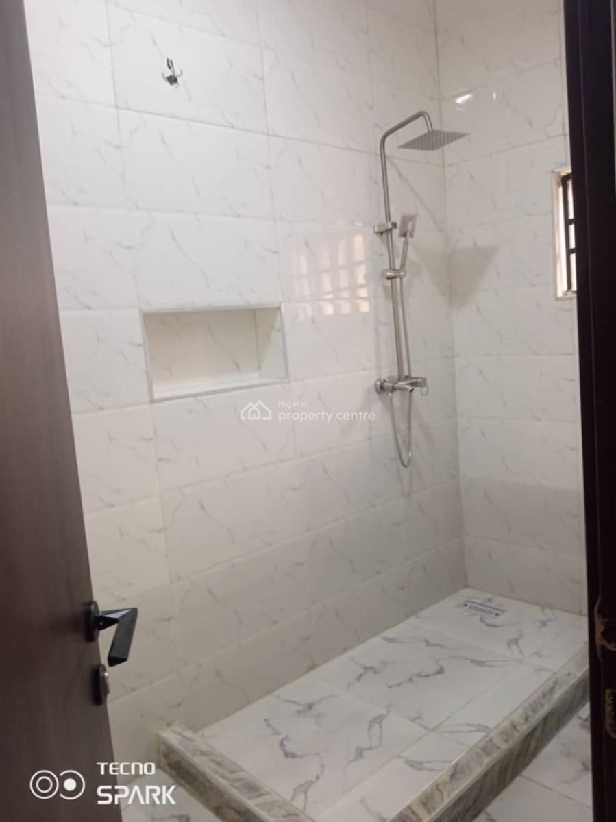 Excellent Spacious 3 Bedroom Apartment, Area 11, Garki, Abuja, Flat / Apartment for Rent