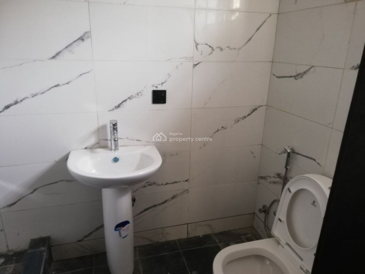 Luxury Exclusives 2 Bedroom Apartment, Peninsula Garden, Sangotedo, Ajah, Lagos, Flat / Apartment for Rent
