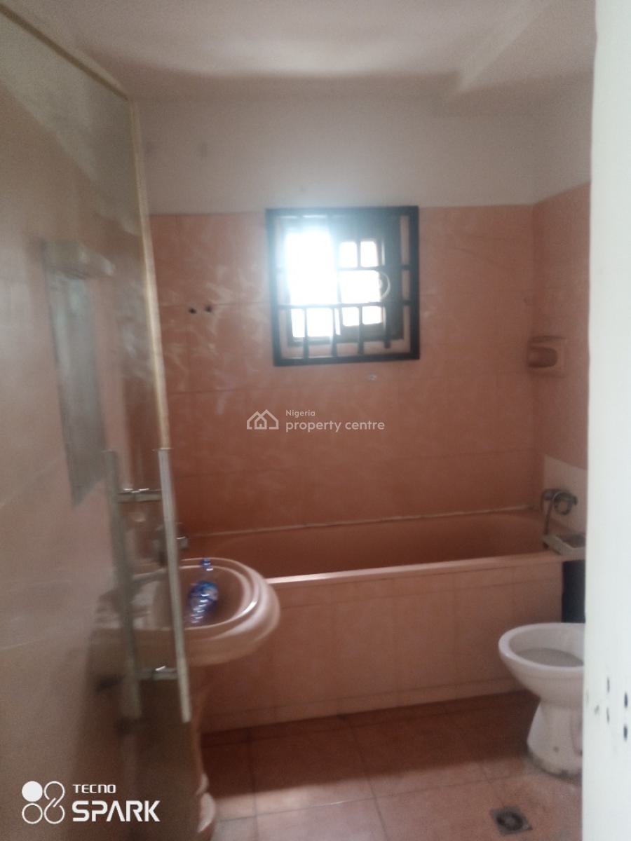 Open Plan Shop/office Space Directly Facing The Road, Off Admiralty, Lekki Phase 1, Lekki, Lagos, Office Space for Rent