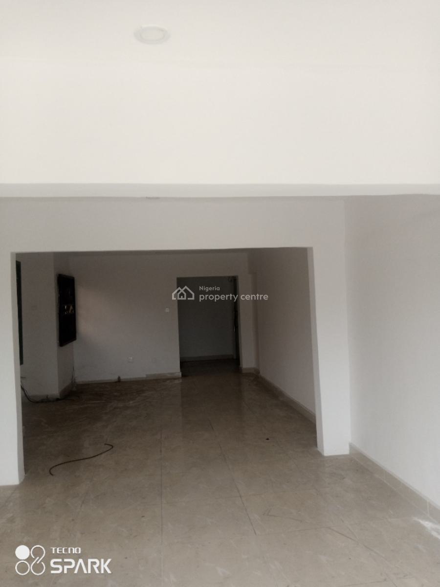 Open Plan Shop/office Space Directly Facing The Road, Off Admiralty, Lekki Phase 1, Lekki, Lagos, Office Space for Rent