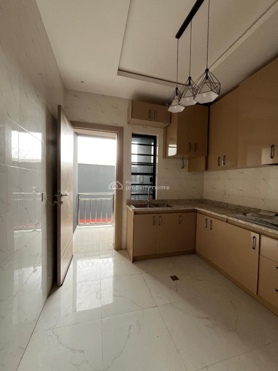 Fully Finished 3 Bedroom in Omole Phase 1 with C of O in Ikeja Gra, Omole Phase 1, Ikeja Gra, Ikeja, Lagos, Block of Flats for Sale
