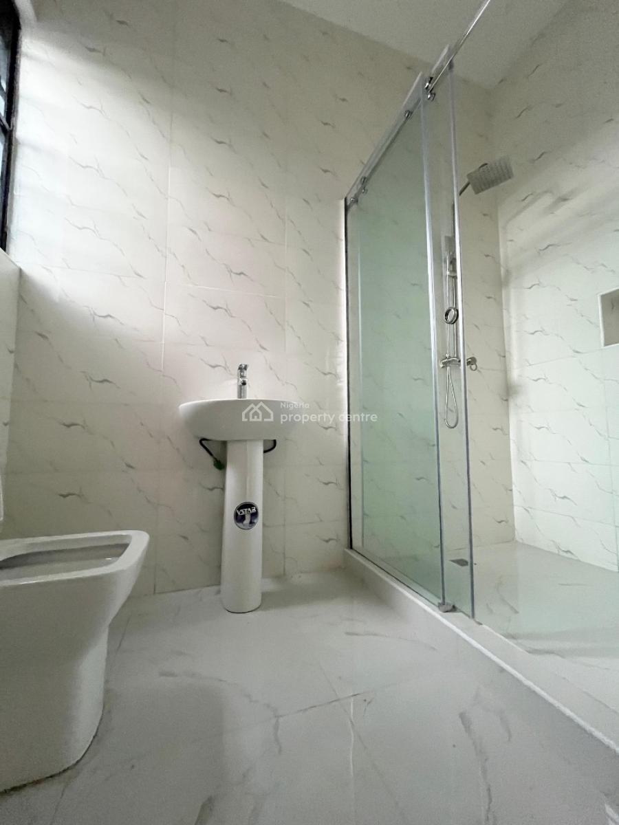 Fully Finished 3 Bedroom in Omole Phase 1 with C of O in Ikeja Gra, Omole Phase 1, Ikeja Gra, Ikeja, Lagos, Block of Flats for Sale