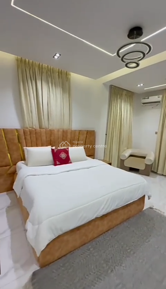 Luxury and Spacious 2 Bedroom Apartment with Pool and Elevators, Lekki Phase 1, Lekki, Lagos, Flat / Apartment for Rent