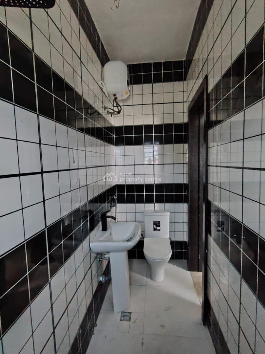 3 Bedrooms Maisonette with Bq, Famuyiwa Street, Off Mobil Road, Ajah, Lagos, House for Sale