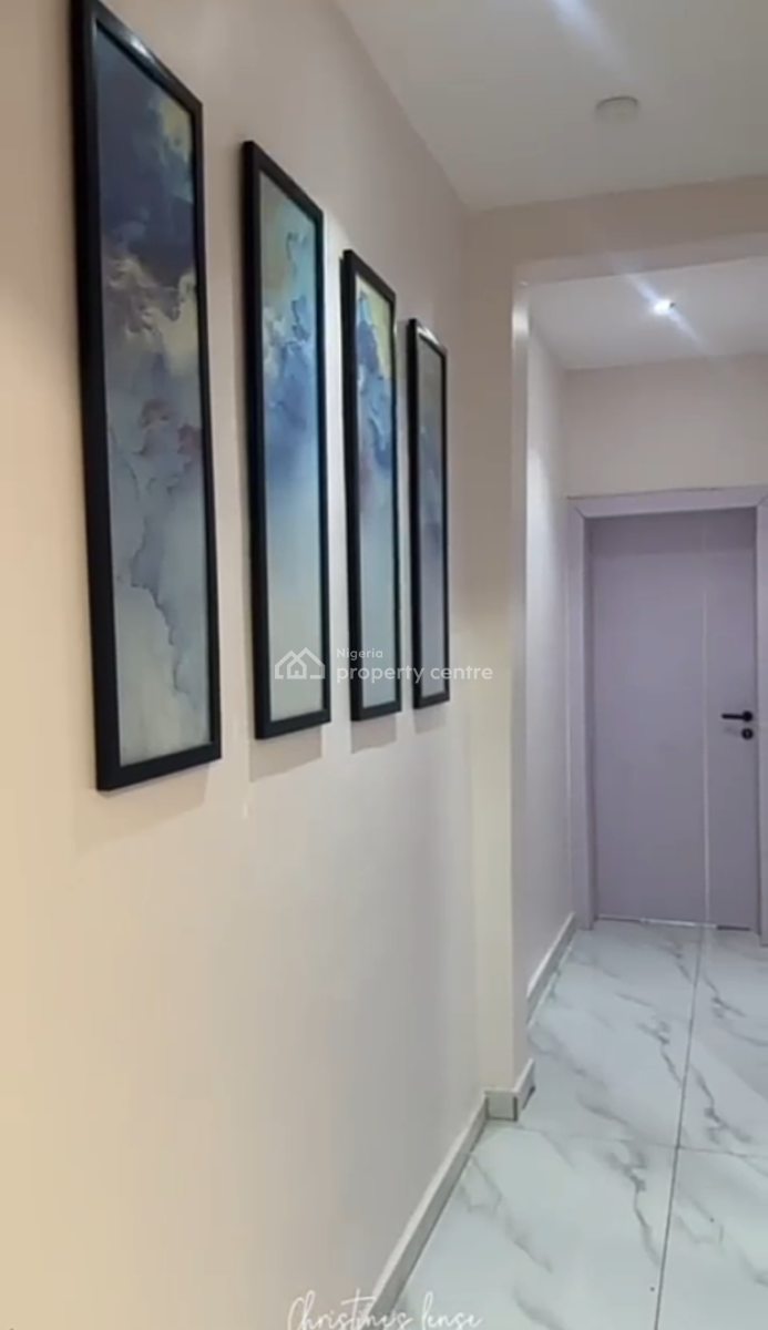 Luxury and Spacious 2 Bedroom Apartment with Pool and Elevators, Lekki Phase 1, Lekki, Lagos, Flat / Apartment for Rent