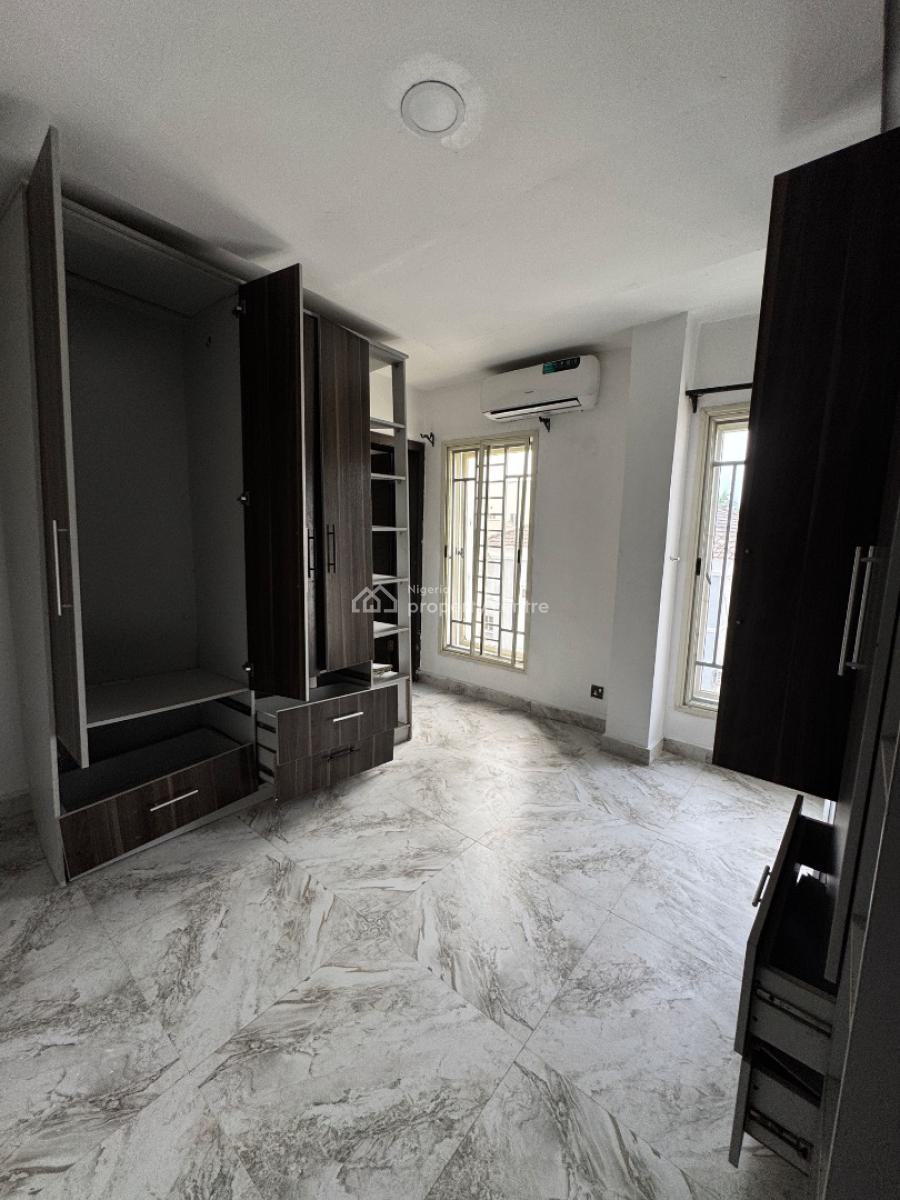 Fully Serviced 3 Bedroom Apartment, Lekki Phase 1, Lekki, Lagos, Flat / Apartment for Rent