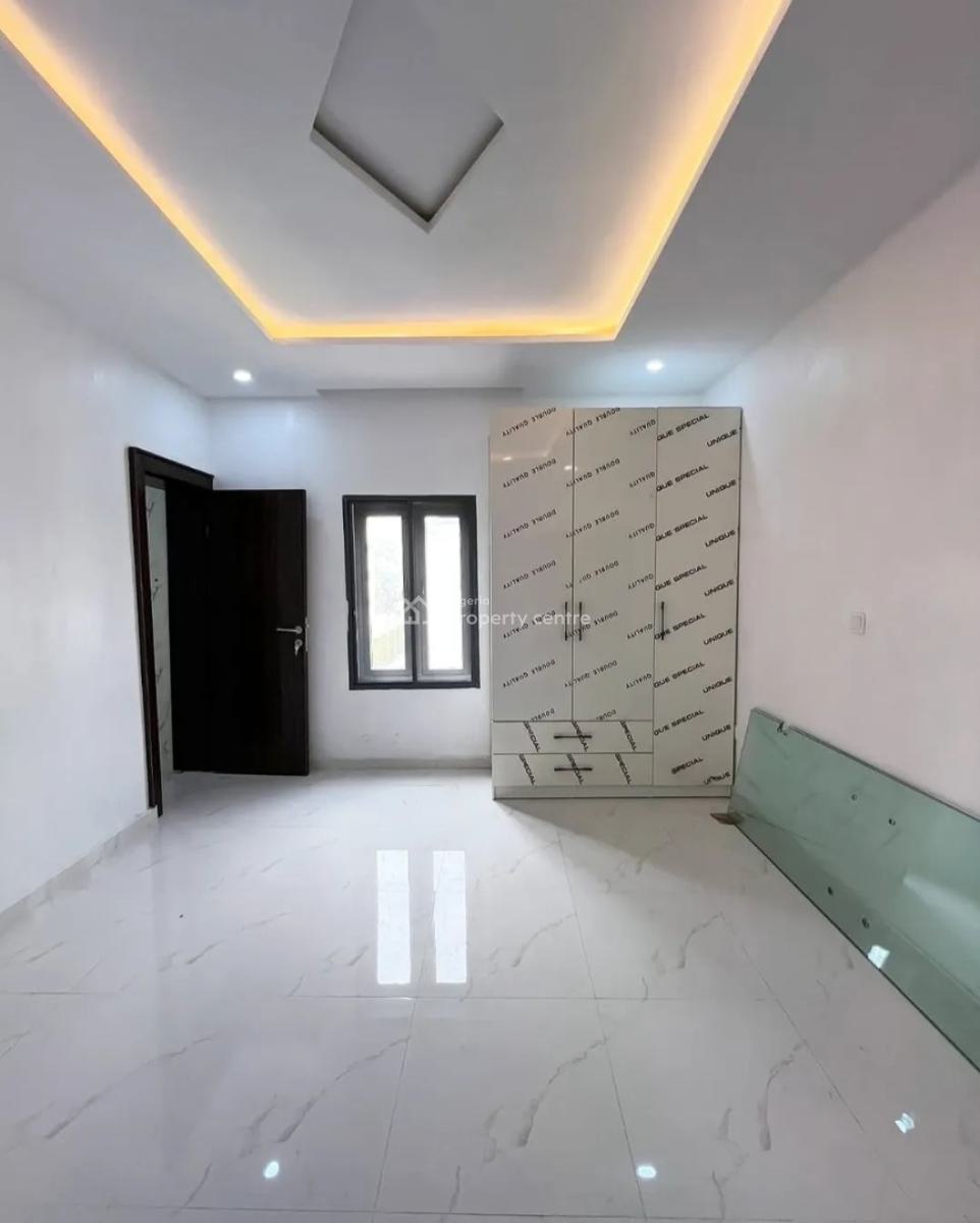 Serviced 1 Bedroom En-suite New Flat with Fitted Open Or Enclosed Kitc, Ikoyi, Lagos, Mini Flat (room and Parlour) for Rent