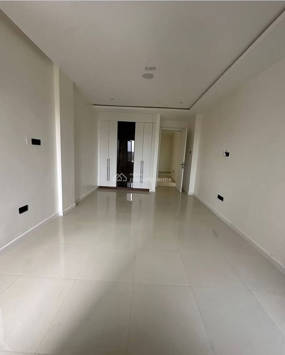 Step Into Modern Living with This Smart 3-bedroom Apartment + Bq, Jahi, Abuja, Block of Flats for Sale