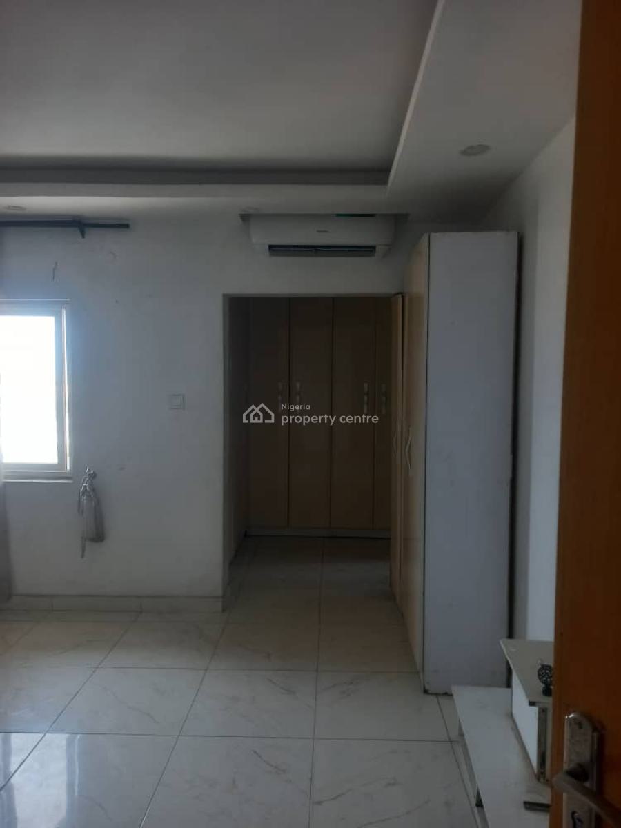 4 Bedroon Flat with a Room Bq with 24 Hours Light, Safe Court, Ikate Elegushi, Lekki, Lagos, Flat / Apartment for Rent