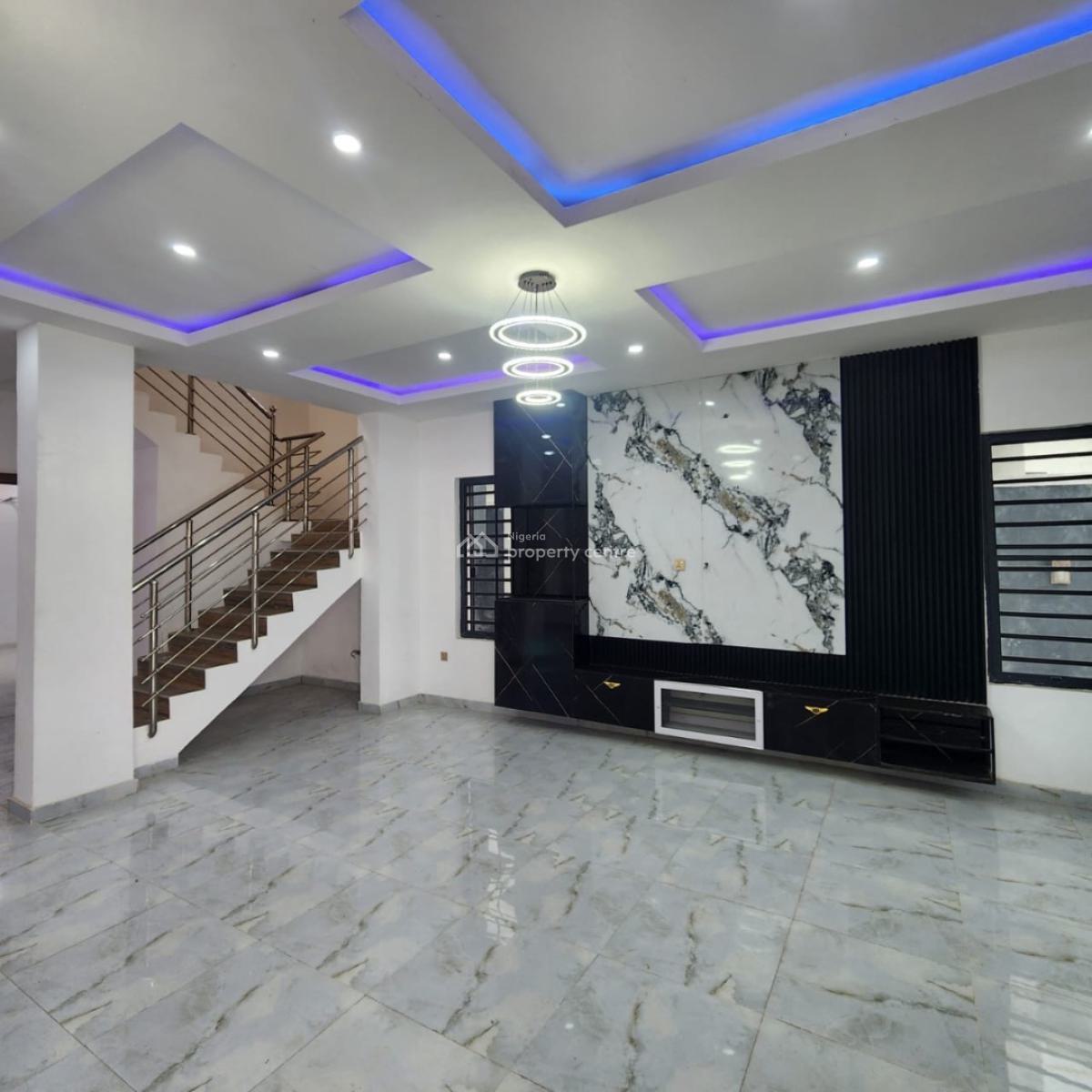 Beautiful Crafted of 4 Bedrooms Duplex with Bq, Ikolaba Estate Ibadan, Agodi, Ibadan, Oyo, Detached Duplex for Sale