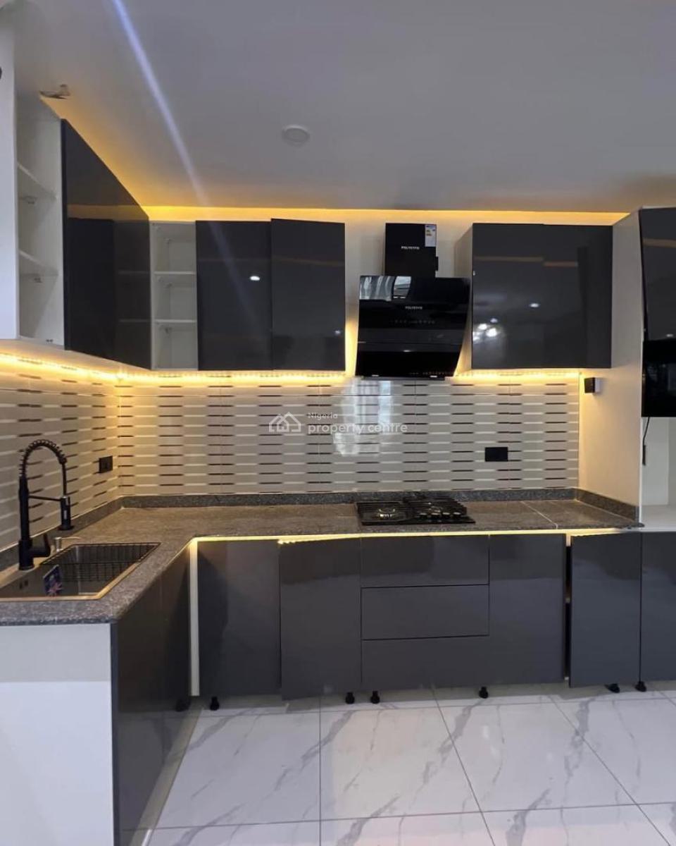 Furnished 2 Bedroom Apartment(1st Floor), Ologolo, Lekki, Lagos, Flat / Apartment for Rent