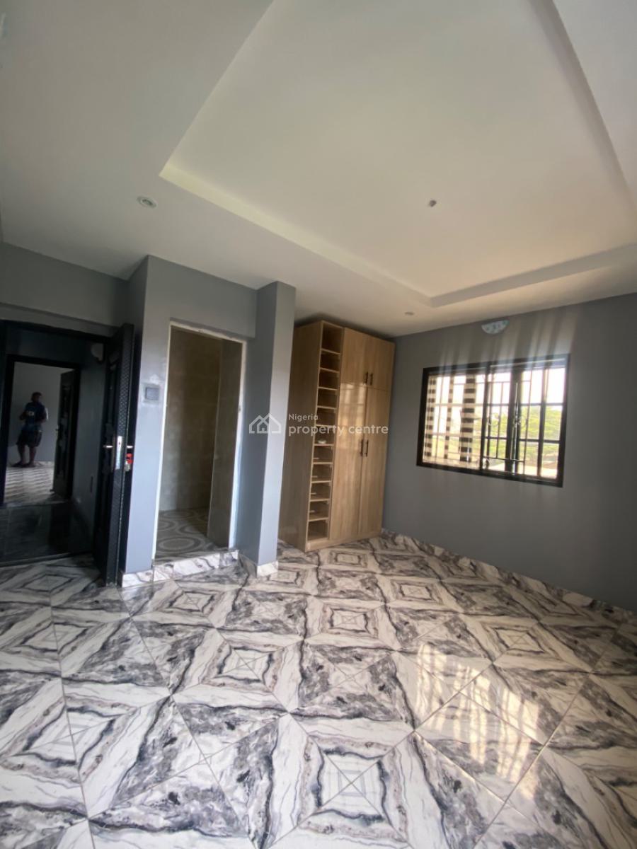 an Executive Three Bedroom Flat, Peace Land Estate, Off Abraham Adesanya, Ogombo, Ajah, Lagos, Flat / Apartment for Rent