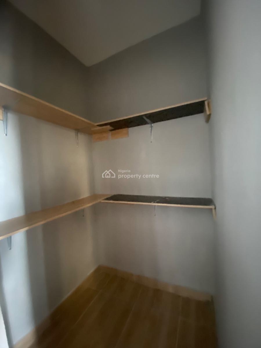 an Executive Three Bedroom Flat, Peace Land Estate, Off Abraham Adesanya, Ogombo, Ajah, Lagos, Flat / Apartment for Rent