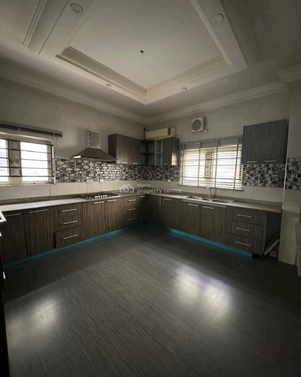 Spacious 4 Bedroom Semi-detached Duplex with 2 Rooms Boys Quarters., Banana Island, Ikoyi, Lagos, House for Rent