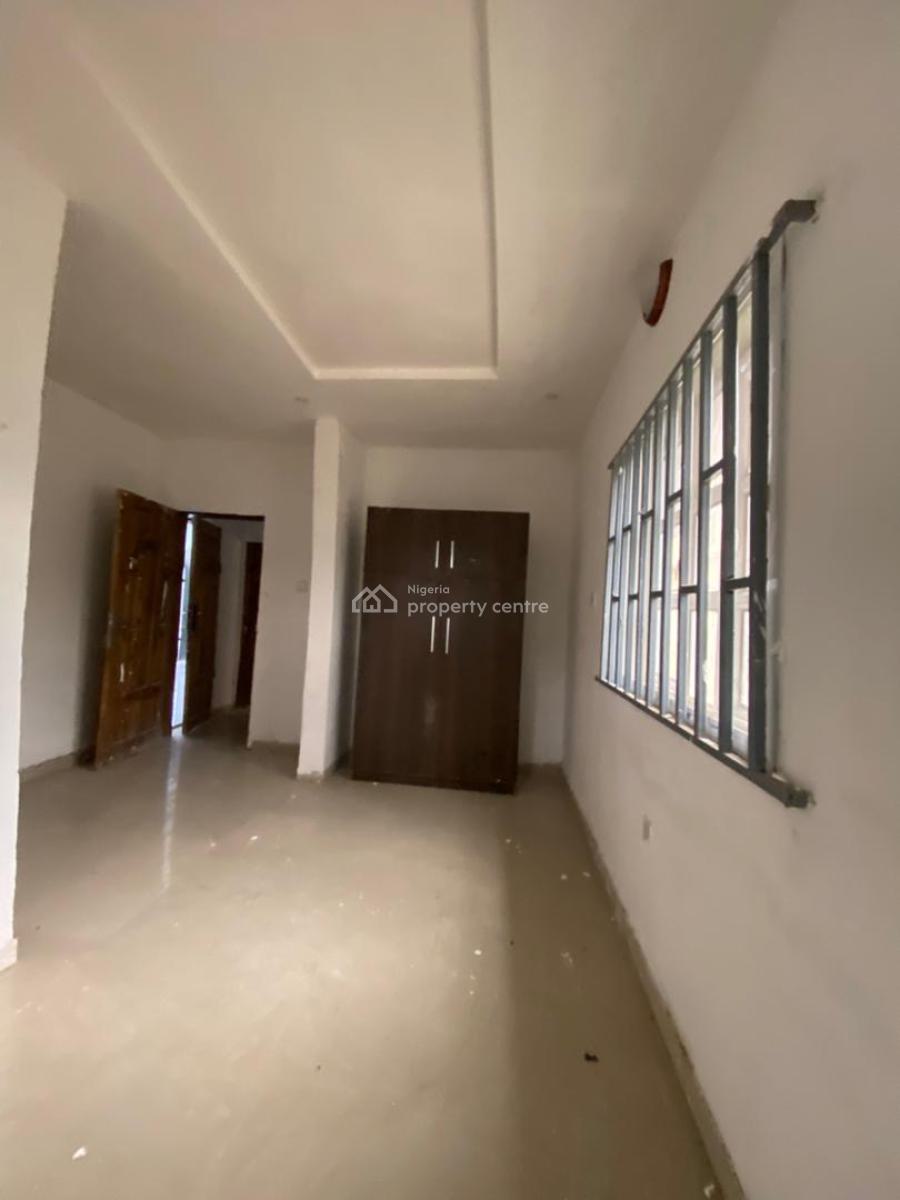 Standard 2 Bedroom Apartment, Located Inside an Estate,good Road, Sangotedo, Ajah, Lagos, Flat / Apartment for Rent