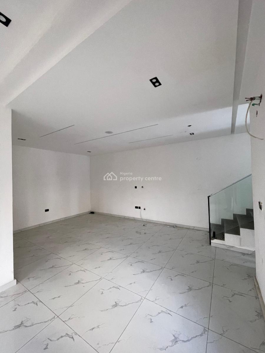 Lovely 4bedroom Terrace Duplex in a Serene Neighborhood, Lekki Phase 1, Lekki, Lagos, Terraced Duplex for Sale