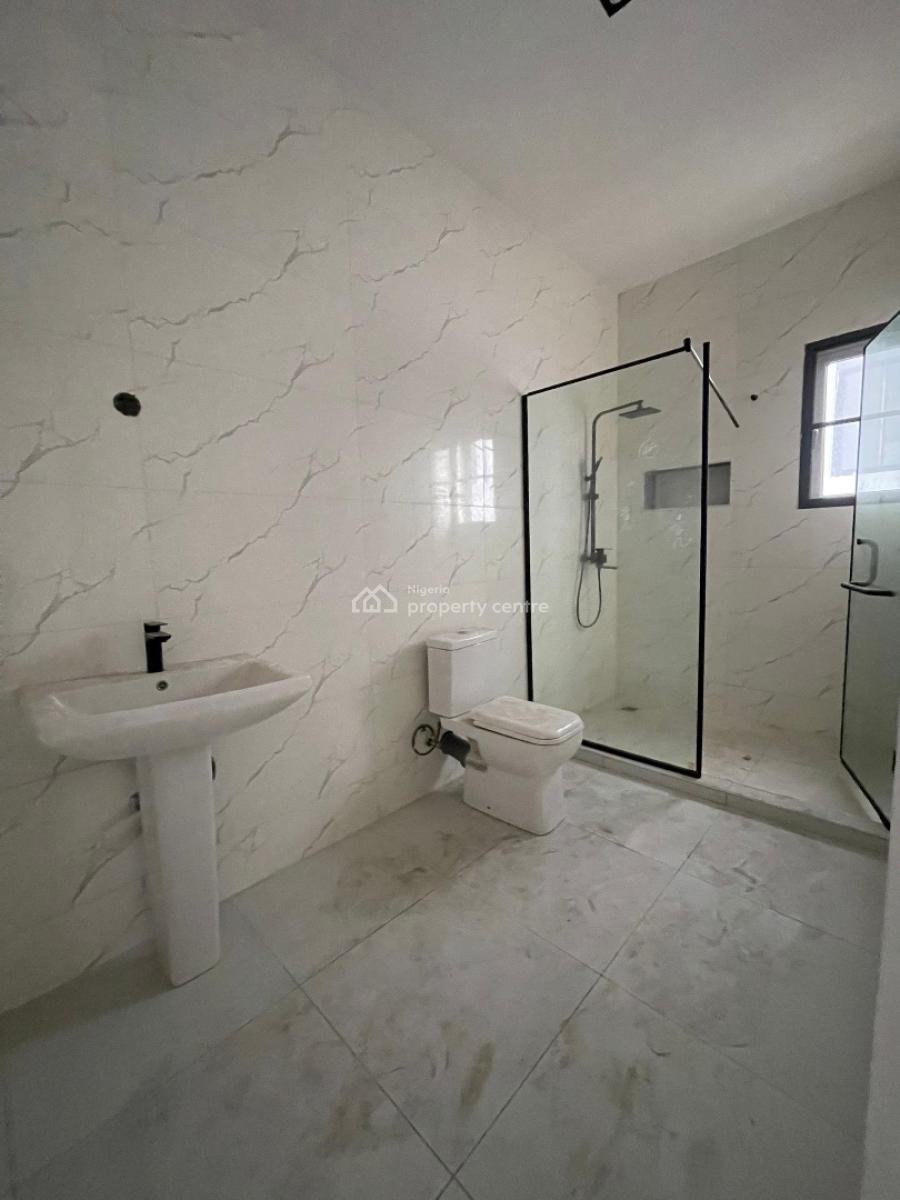 Lovely 4bedroom Terrace Duplex in a Serene Neighborhood, Lekki Phase 1, Lekki, Lagos, Terraced Duplex for Sale