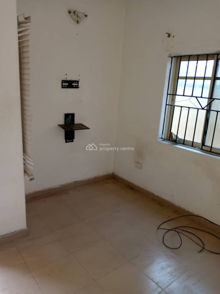 a Room and Parlor, Lekki Conservation Chevron, Lekki, Lagos, Mini Flat (room and Parlour) for Rent