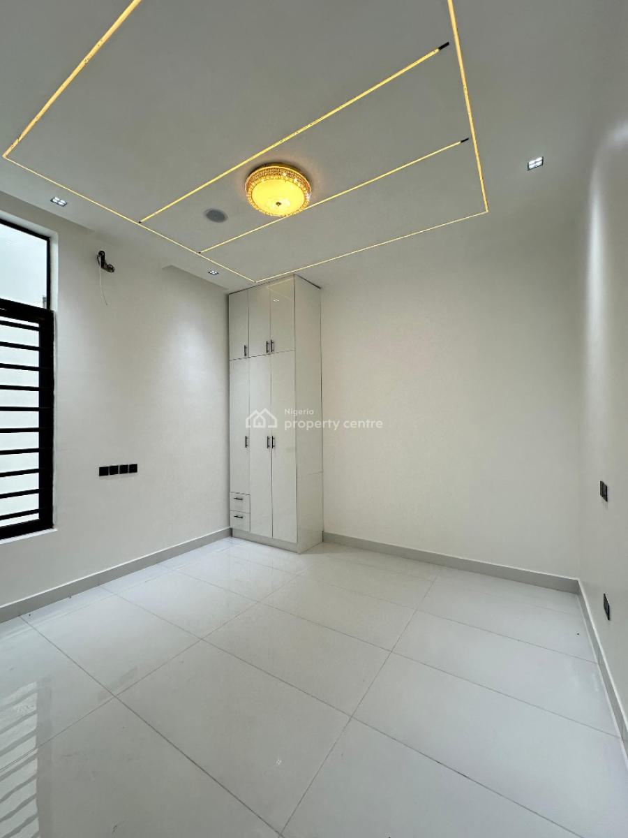 Clean Spacious 5 Bedroom Fully Detached Duplex with Bq and Pool, Chevron, Lekki, Lagos, Detached Duplex for Sale