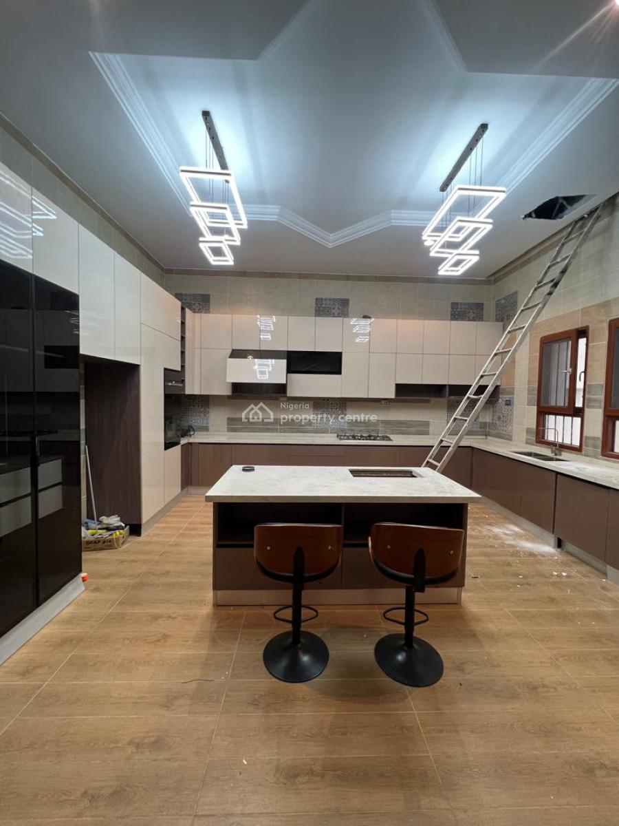 6-bedroom Mansion, Asokoro District, Abuja, House for Sale