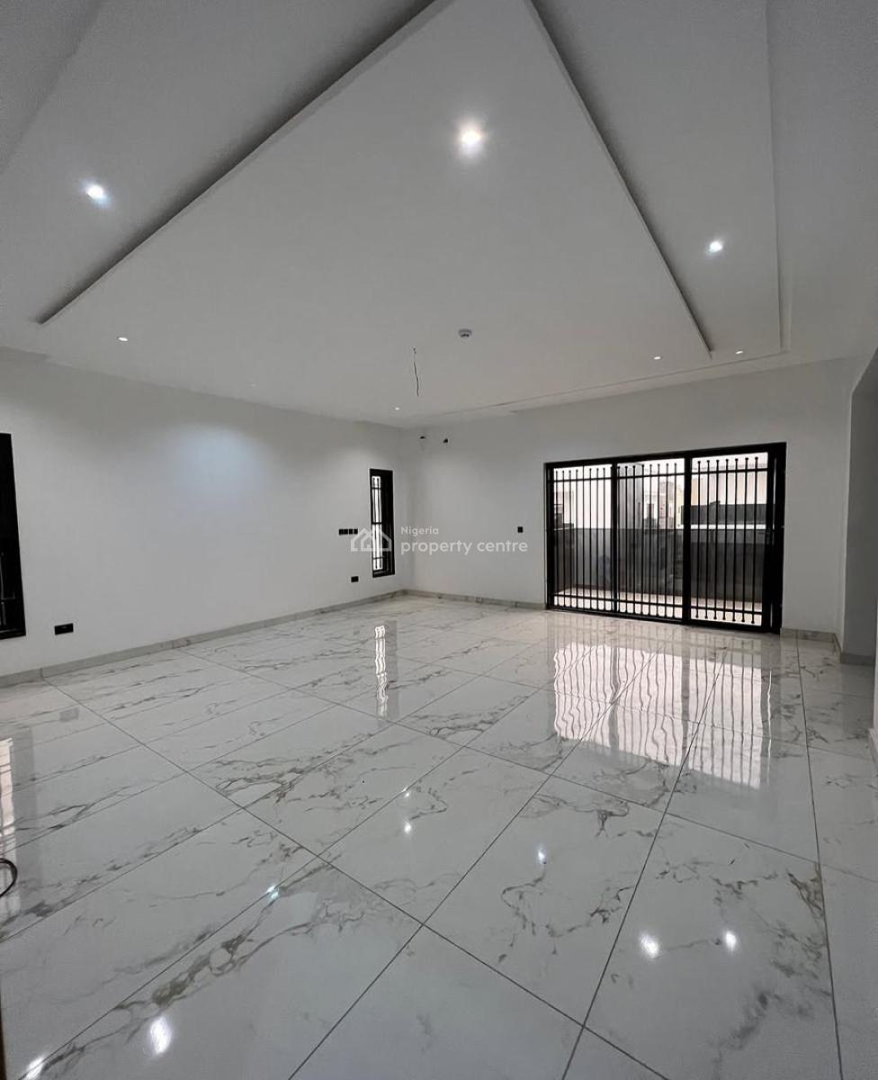 6-bedroom Detached Duplex, Guzape District, Abuja, Detached Duplex for Sale