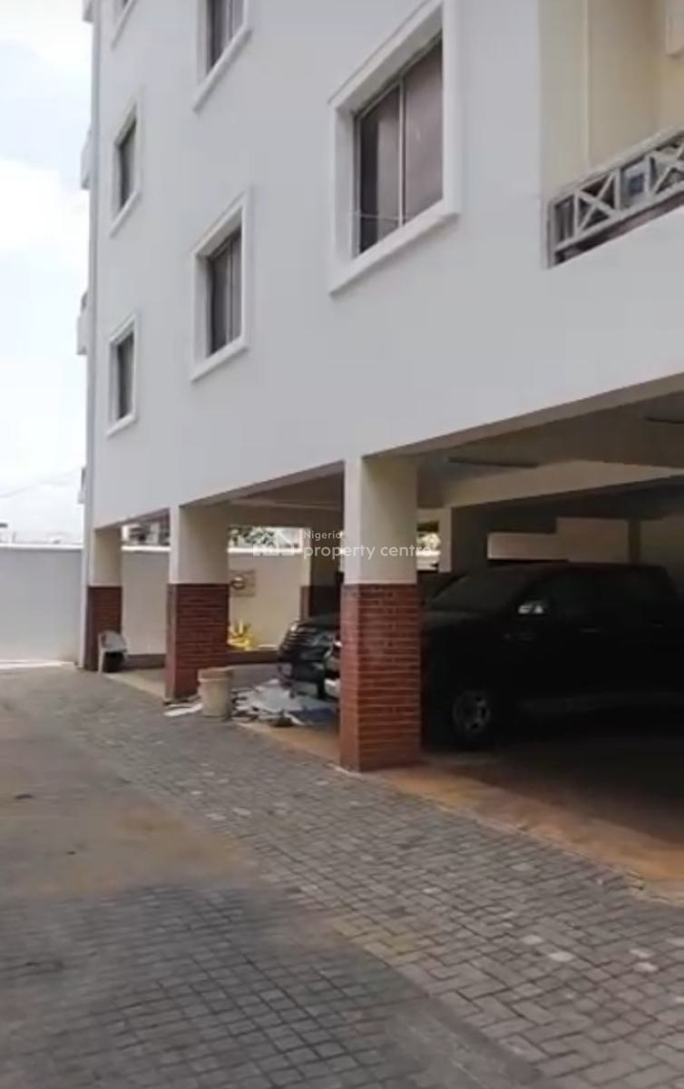 6 Units of 3 Bedrooms Flats with Bq Each and 3 Bedrooms Penthouse, Onikoyi, Ikoyi, Lagos, Block of Flats for Sale