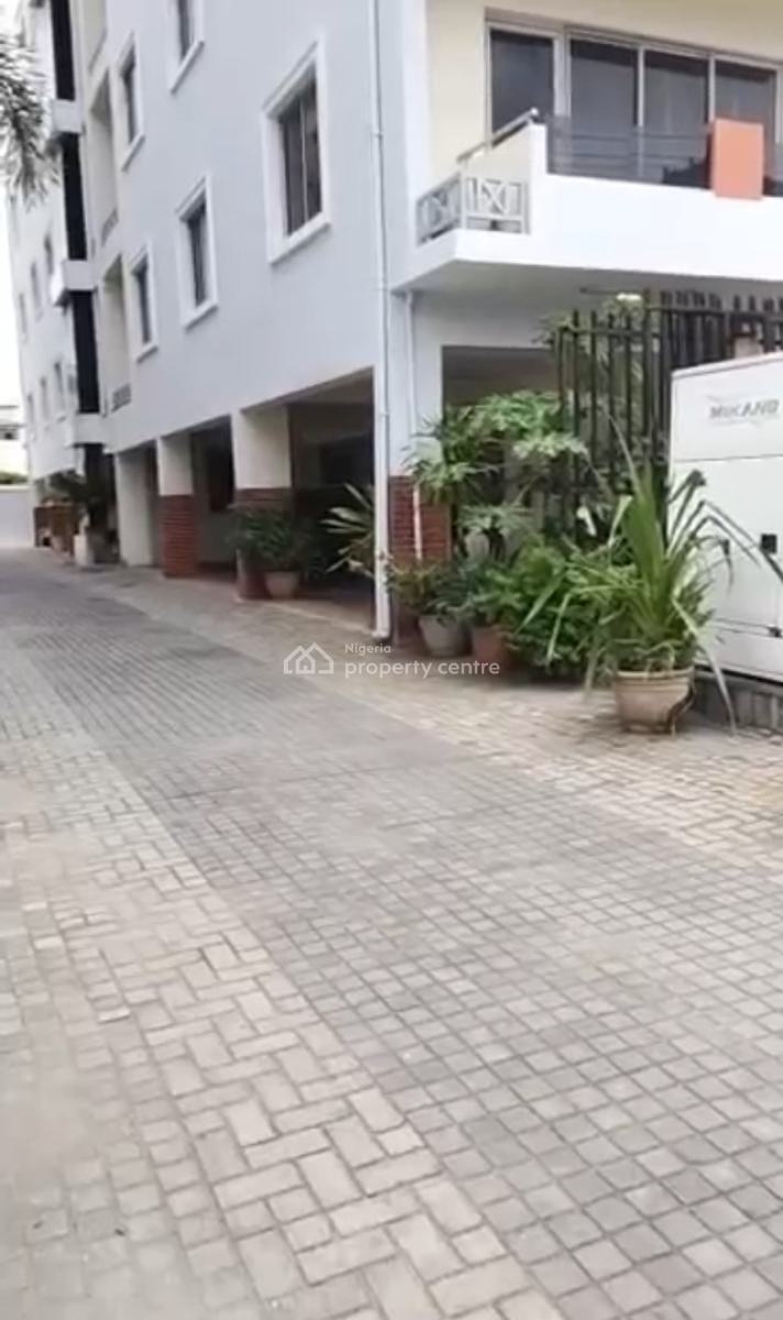 6 Units of 3 Bedrooms Flats with Bq Each and 3 Bedrooms Penthouse, Onikoyi, Ikoyi, Lagos, Block of Flats for Sale